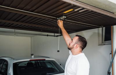 Garage Door Service in Silver Spring, MD